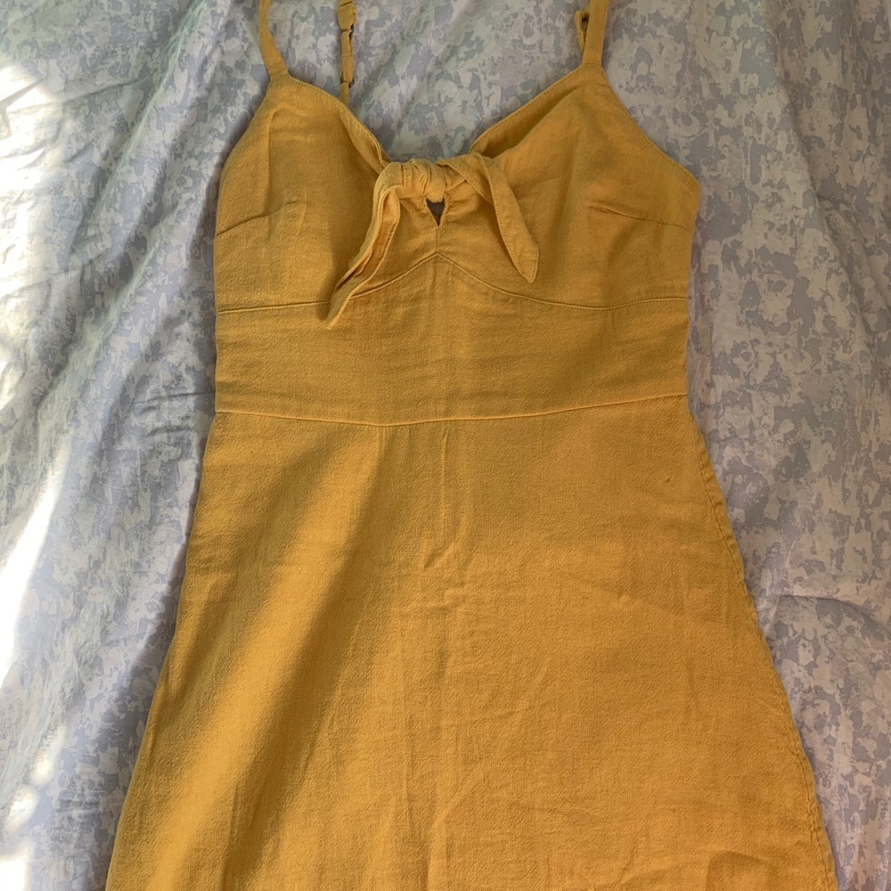 Hollister yellow sun dress